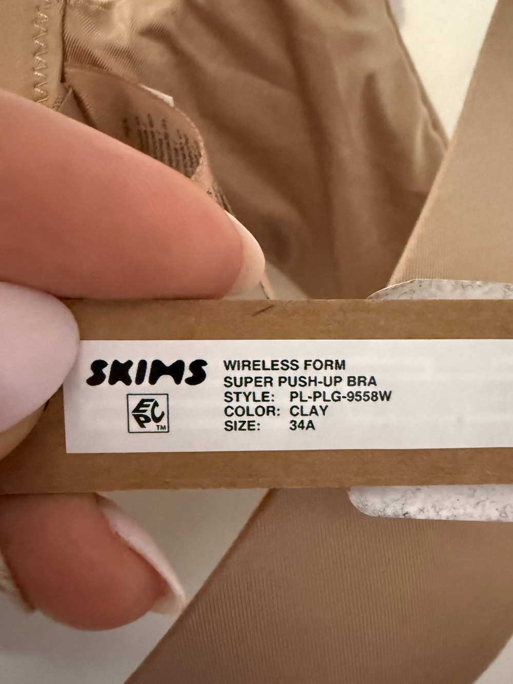 SKIMS NWT nude Wireless Form Super Push-Up Bra - Picture 4 of 4